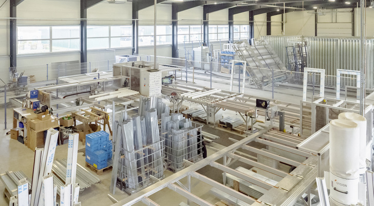 Mit ihrer modernen, hocheffizienten Fertigung ist die Tischlerei Willenborg hervorragend für die Zukunft gerüstet.