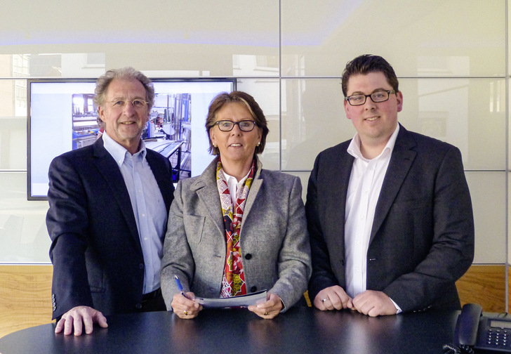 Die Inhaberfamilie von Teutemacher Glas (v. l.): Carl, Anne und Thomas Pinnekamp - © Foto: Teutemacher Glas
