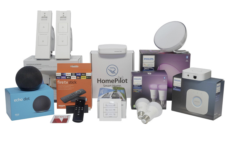 Höchster Filmgenuss dank Heimkino im eigenen Smart Home – die smarten Produkte im Aktionspaket „Heimkino“.
