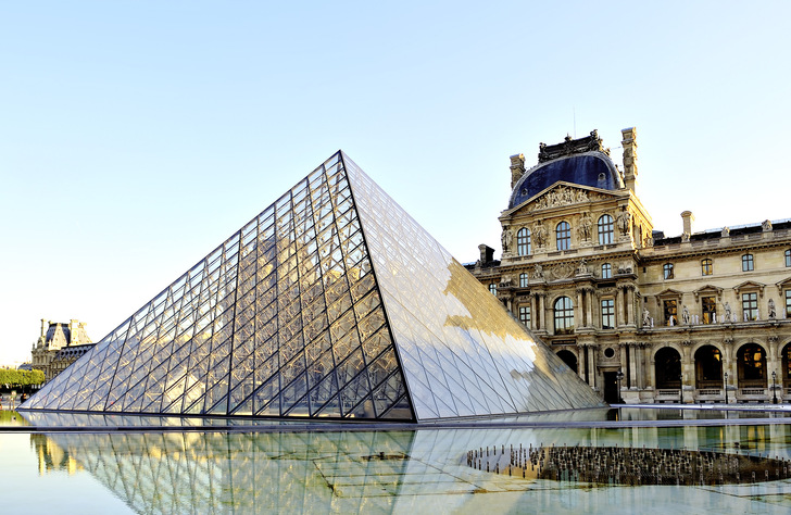 Die gläserne Pyramide des Louvre Museum besitzt Sicherheitsgläser von Vetrotech. - © Foto: Saint-Gobain Glass / Shutterstock
