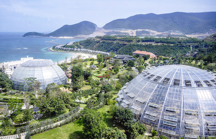 Eines der interessantesten Projekte war für den französischen Isolierglas-Spezialisten SA Michel Deschanet die Glaslieferung für den botanischen Garten im vietnamesischen Nha Trang. 