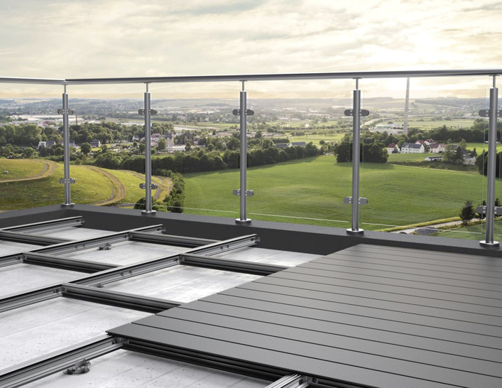 Das Dektek Aluminium-Terrassensystem mit A2-Brandschutz von Onlevel ersetzt Produkte, die nicht feuerbeständig sind. - © Foto: Onlevel
