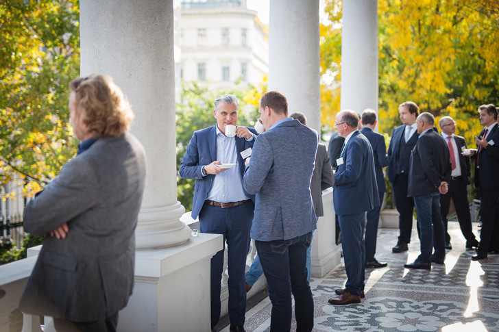 Auch in diesem Jahr wird es auf dem Fensterkongress in Wien ausreichend Gelegenheit zum Netzwerken geben. - © Interconnection Consulting | Peter Griesser
