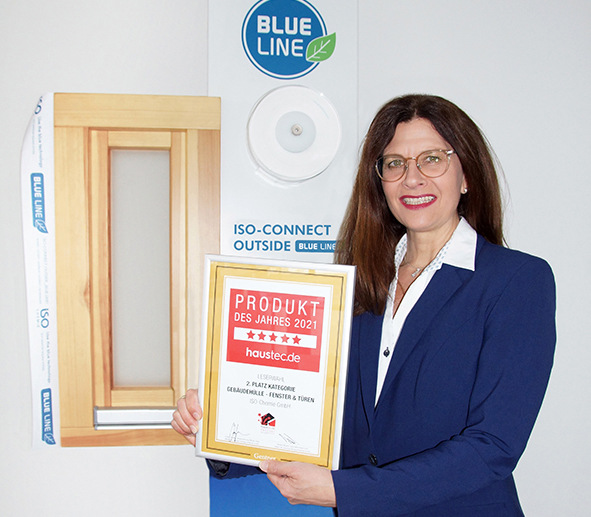 Inge Knorn, Leiterin Marketing bei ISO-Chemie freut sich über die Auszeichnung.