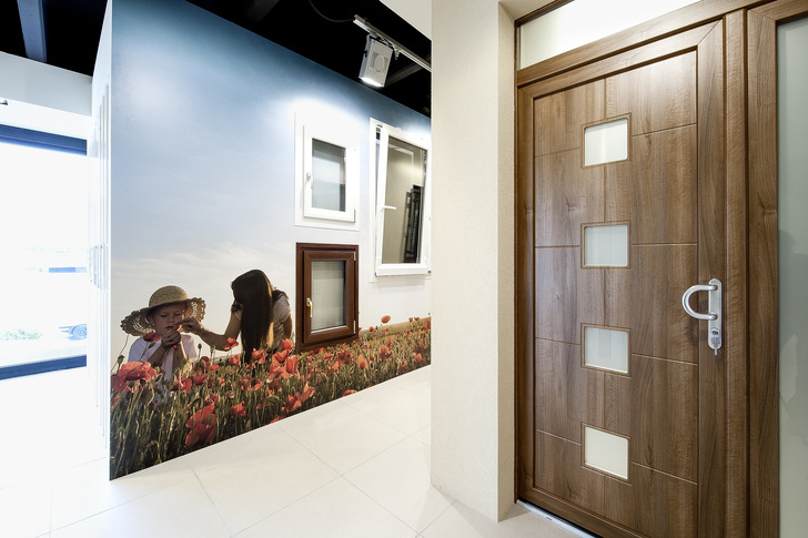 Große grafische Motive zur Dekoration sollte man mit Sparsamkeit nutzen.