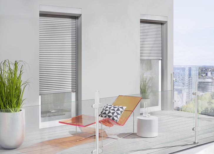 Alle Rollläden lassen sich über eine bidirektionale Funkausstattung in Smart-Home-Systeme einbinden.