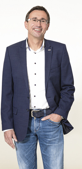 Ingo Legnini begann seine Karriere in der Sonnenschutzbranche von 1993 bis 2008 bei Somfy. Zuletzt zeichnete er bei Reflexa mit Sitz in Rettenbach als ­Prokurist für 350 Mitarbeiter verantwortlich.