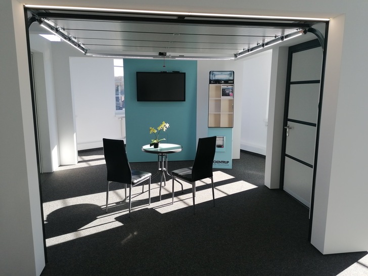 Der Musteraufbau mit einem Tor und zwei Türen lässt sich auch als Beratungsraum nutzen.