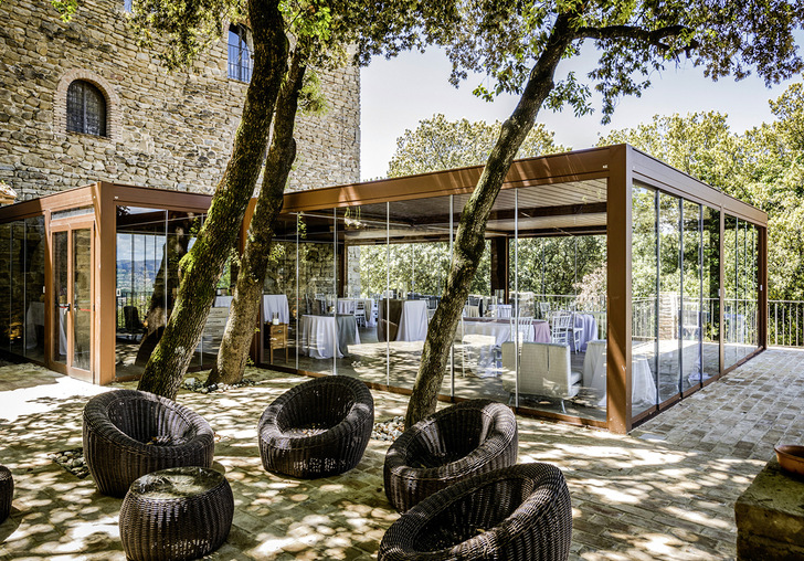 Die gekoppelten ­Anlagen wurden farblich ­perfekt an das Umfeld ­angepasst.