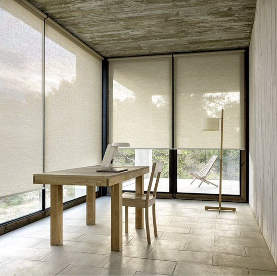 Der Sonnenschutz läßt sich durch die Integration komfortabel per Sprache oder App steuern.