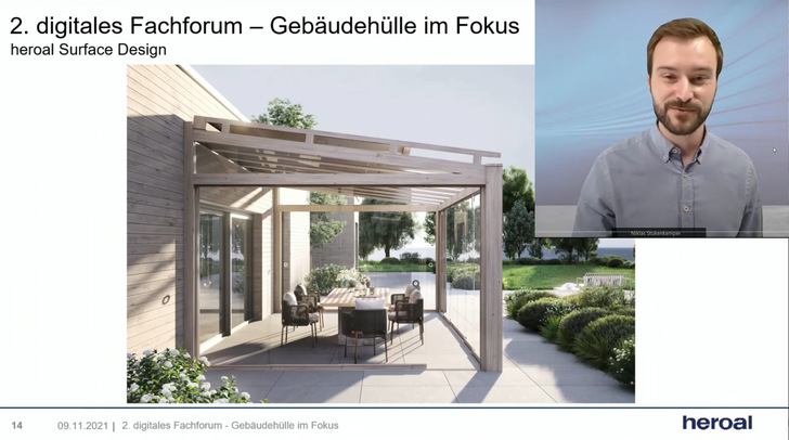 Niklas Stukenkemper erläutert anlässlich des 2.Forums Gebäudehülle die Merkmale der heroal-Beschichtung