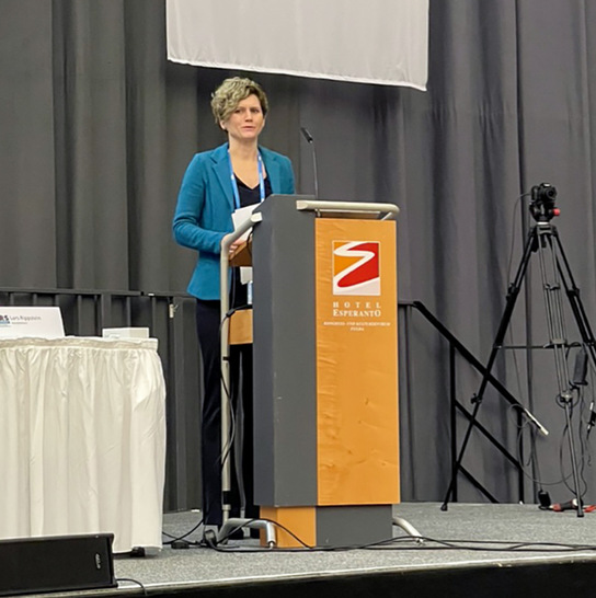 ITRS-Präsidentin Sandra Musculus trat nach ihrer Wahl im November 2021 zum ersten Mal persönlich vor die Mitgliederversammlung.