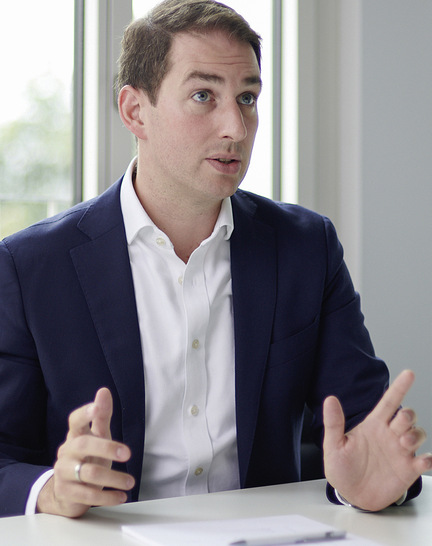 Christoph Blepp ist gemeinsam mit Patrick Seidler Inhaber der Unternehmensberatung S&B Strategy in München und blickt zurück auf über 12 Jahre professionelle Erfahrung im Projektmanagement sowie in der Strategie- und Transaktionsberatung bei kleineren Beratungen und PwC, mit Fokus auf die Bau- und Bauzulieferindustrie. - © Foto: S&B Strategy
