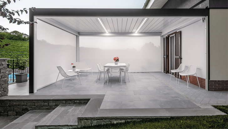 Beim italienischen Outdoor-Spezialisten denkt man tiefer in den neu entstehenden (Wohn-) Raum hinein, um den Zeitraum bis zur ganzjährigen Nutzung der Terrasse zu erweitern.