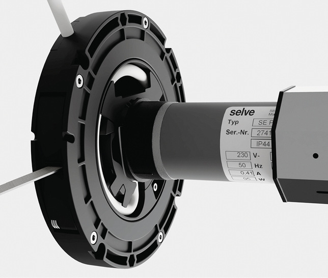 Der Markstart für MAN Rescue erfolgt Anfang 2022: Das patentierte Notbediensystem wird wie ein herkömmliches Antriebslager im Kopfstück des Rollladenkastens eingebaut.