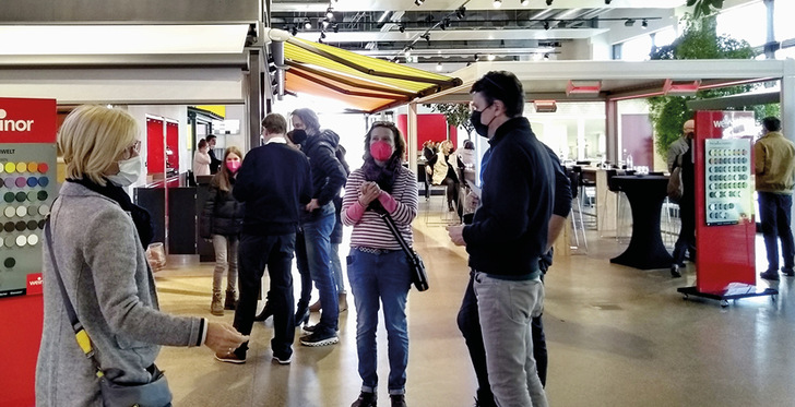 Individuelle ­Wünsche fach­gerecht umsetzen: Beratung auf dem Sonnenschutztag 2022 bei Weinor.