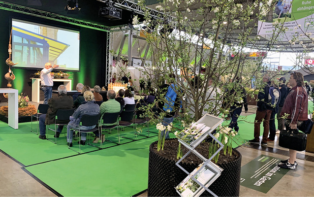 Insgesamt gab es zu dem Thema Outdoor Living fünf Fachvorträge von dem Branchenexperten Olaf Vögele.