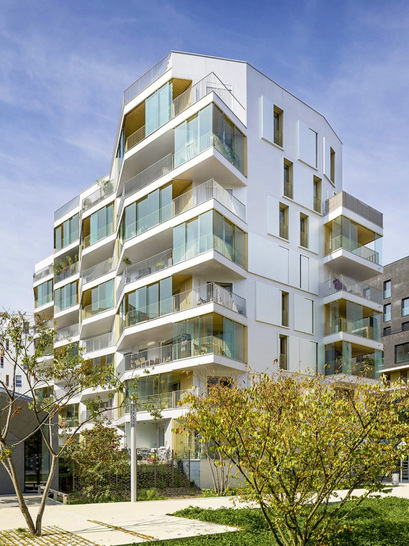 Im Herzen des neuen Pariser Viertels ZAC Seguin Rives de Seine wurde auf 7 ­Geschossen Wohnraum mit 46 Appartements und Studios geschaffen.