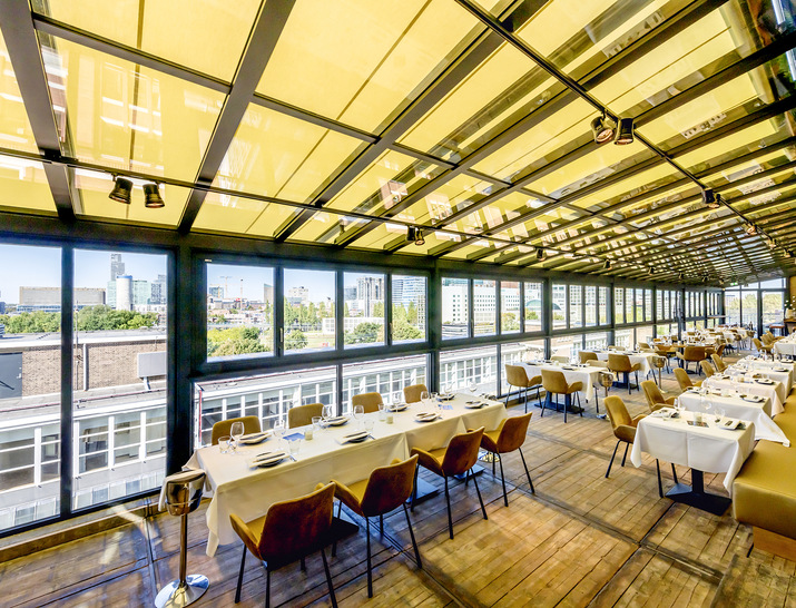 Auf der obersten Etage bietet das Restaurant „Harbour Club“ mit 400 Sitzplätzen seinen Gästen einen imposanten Blick.