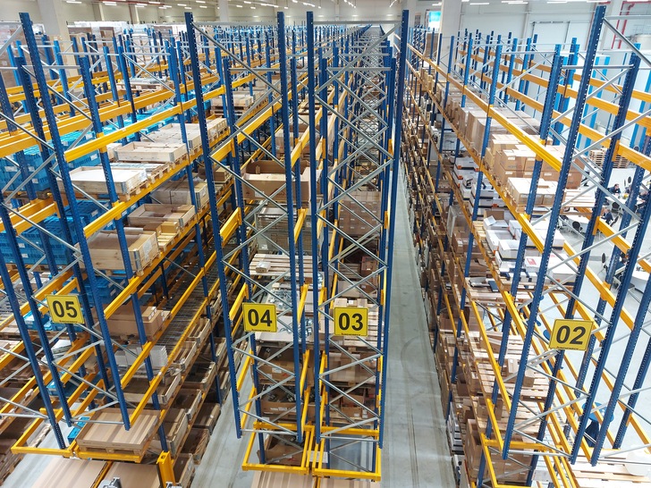 Der 10.000 m2 große Logistikstandort der Meesenburg Gruppe in Leipzig.