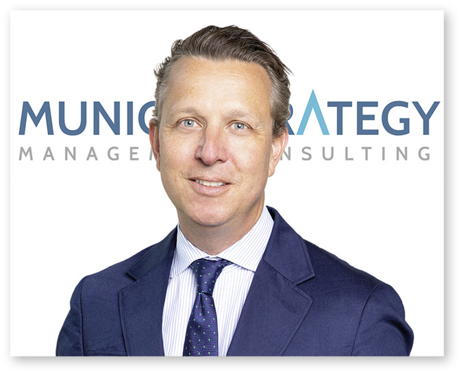 Dr. Constantin Greiner leitet den Geschäftsbereich „Bau“ der Munich Strategy und ist Spezialist für Strategie und M&A. - © Foto: Munich Strategy
