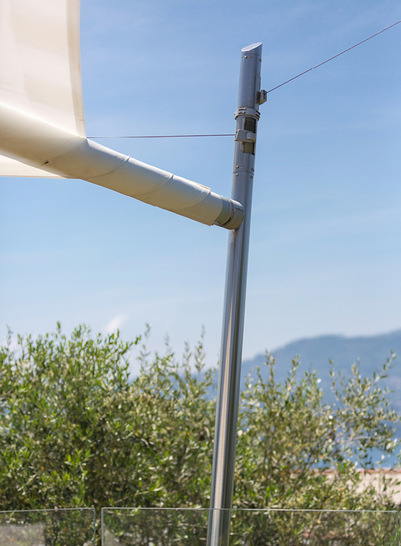 Durch die Verwendung von Materialien und Stoffen, die aus dem nautischen Bereich stammen, sind hohe Luftfeuchtigkeit und Salzgehalt kein Problem.