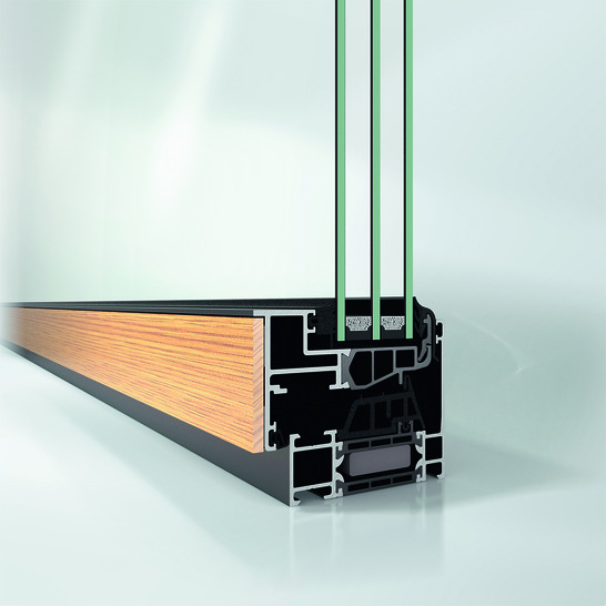 Schüco AWS (Aluminium Window System) WoodDesign ist für die bestehenden Aluminium-Blockfenstersysteme Schüco AWS 75 - © Schüco International KG
