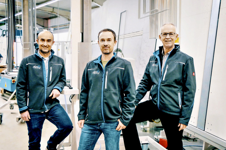 Starkes Familien-Team: Die Söhne Thomas (l.) und Andreas jr. mit Vater Andreas Herzog sen.