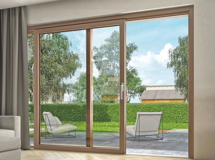 Das Oberflächendekor Woodec Oak überzeugt mit einer optischen Eleganz, die auch dank seiner tiefen ­Prägung von Echtholz kaum noch zu unterscheiden ist.