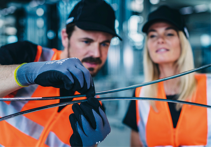 Der neue Ultimate Pro ergänzt das bestehende Portfolio der Abstandhalter von ­Swisspacer. Das optimierte Material sorgt für eine besondere Elastizität der Spacer.