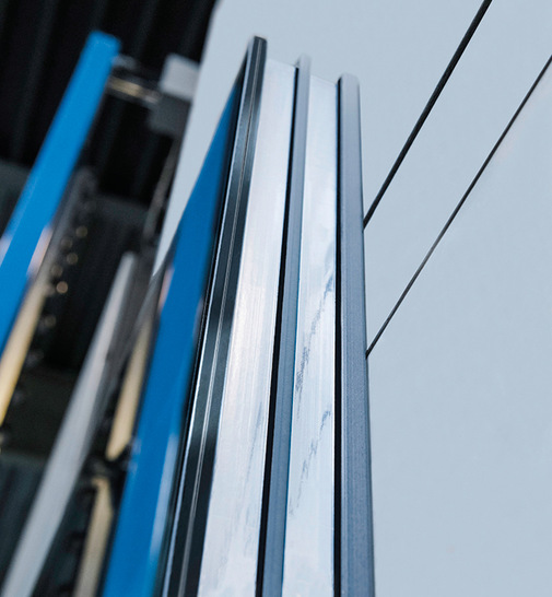 Der neue Super Spacer T-Spacer SG wurde für XXL-Fassadengläser sowie Structural Glazing GLäser konzipiert