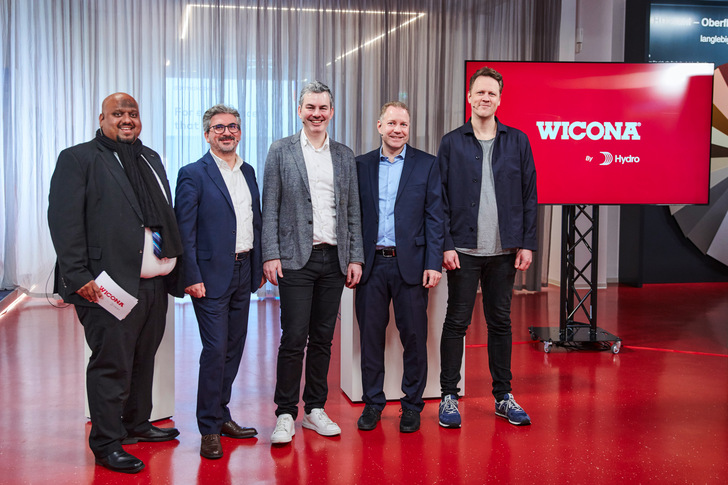 Die Referenten des „International Next Facade Summit“ im Next Studio von Wicona + Partners 