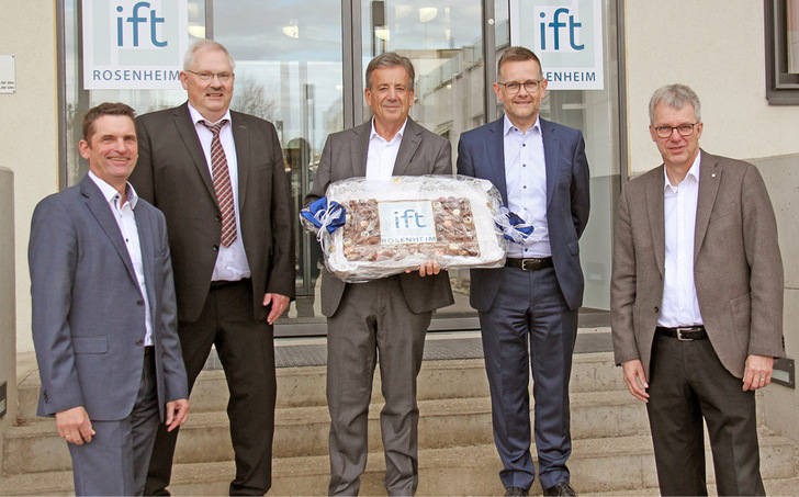 Verabschiedung von Luis Oberrauch (Finstral) vom Vorstand des Instituts für Fenstertechnik e.V. nach 20 Jahren