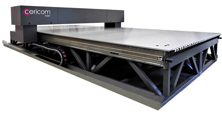 Die Laseranlagen von cericom als ­Horizontal-Maschine.