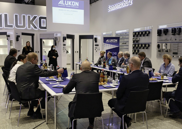 Produktneuheiten wurden umfangreich vorgestellt und den Teilnehmern erklärt.