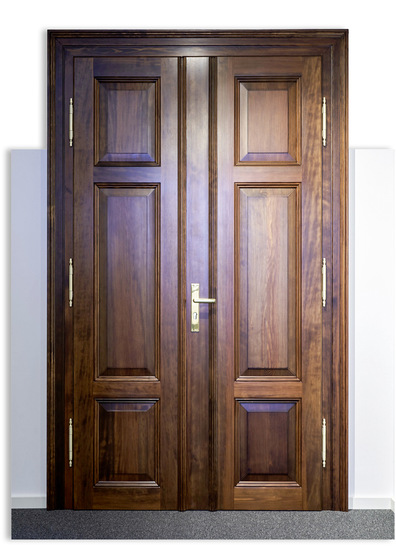 Ansprechend: Moderne Basys-Technik für die historische Türen. - © Foto: BaSys/guenther-fotodesign.de
