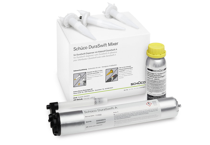 Das Klebstoffsortiment ­Schüco DuraSwift ist für ­alle ­Schüco Kunststoff-Fensterprofile ­geprüft und ­zertifiziert. - © Foto: Schüco Polymer Technologies KG
