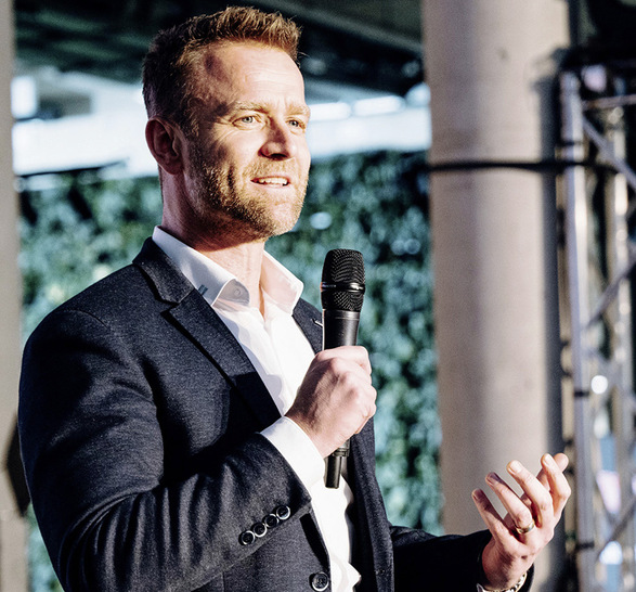 Geschäftsführer Stefan Holtgreife „live on Stage“ auf der Quality Partner Conference 2023