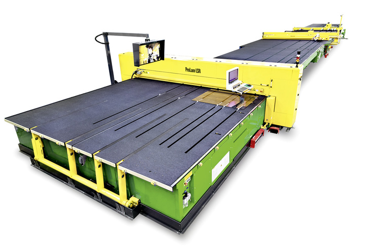 Die ProLam LSR kann auch als Bestandteil ­einer hochauto­matisierten Schneidlinie eingesetzt werden und erreicht so noch höhere Produktivität.