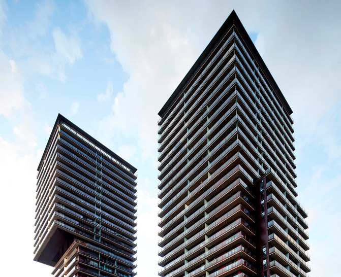 Isolar bietet Sonnenschutzgläser in rund 60 verschiedenen Ausführungen. Alle Isolar-Gläser sind zudem problemlos mit weiteren Funktionen wie Schall- oder Vogelschutz kombinierbar.