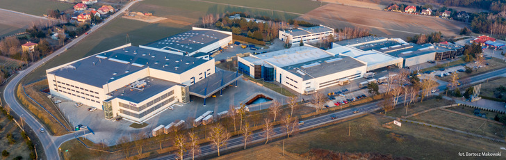 An ihrem nordwestlich von Warschau gelegenen Hauptsitz in Płock entwickelt und fertigt die Ponzio Polska Aluminiumsysteme für unterschiedliche Anwendungsgebiete in der Bauindustrie. - © Laumann Gruppe

