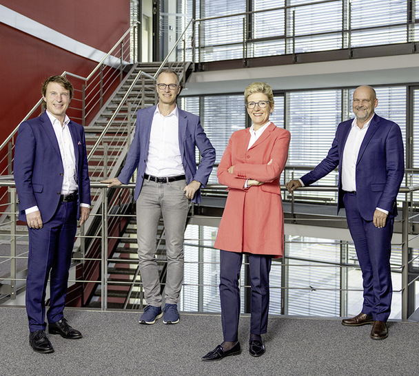 Der Vorstand der WAREMA Renkhoff SE (v.l.n.r.): ­Christian Steinberg, Steffen Konrad, Angelique Renkhoff-Mücke (Vorstandsvorsitzende) und Michael Müller