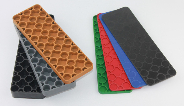 Unterlegplatten und Verglasungsklötze werden in unterschiedlichen Formen produziert.