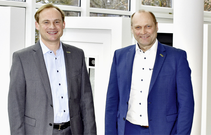 Geschäftsführer Florian Kneer (l.) und der kaufmännischen Leiter Hans-Jürgen Aigner - © Foto: Daniel Mund / GW
