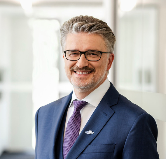 Dr. Johann Overath, Geschäftsführer Bundesverband Glasindustrie e.V. - © KNSY
