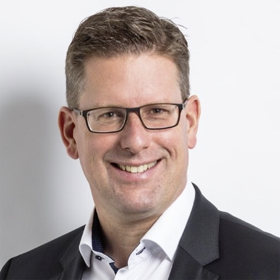 Stefan Korte, Head of Business Unit B2B – Global Account Director
