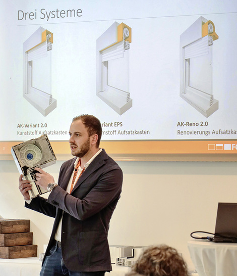 Sebastian Folgner stellte den Besuchern des Techniktages mit technischem Know-How, praktischem Wissen und wertvollen Tipps die unterschiedlichen Produkte mit den spezifischen Vorzügen vor.