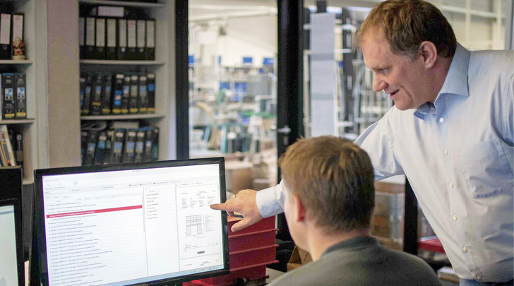 Wenn man Digitalisierung richtig angeht, werden Geld, Zeit und Ressourcen eingespart. Digitale Prozesse machen Unternehmen schneller, effektiver, effizienter und ­leistungsfähiger.