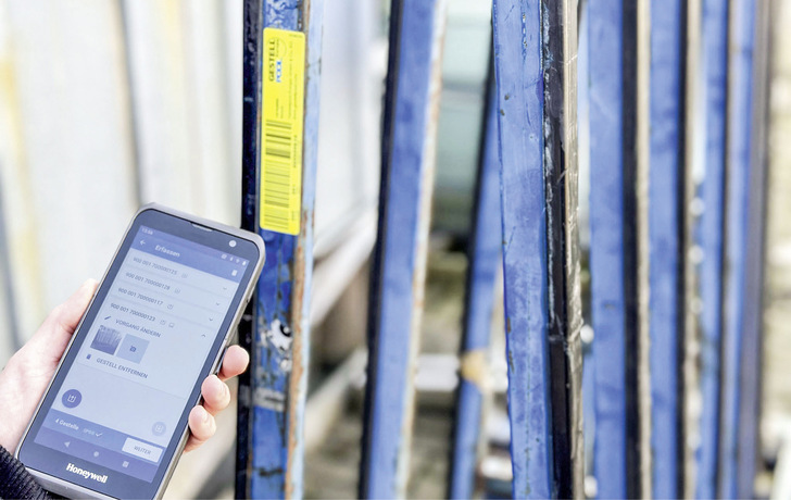 Aktuell testet Gestellpool Europe neue GPS-Tracker, um die Gestelle noch präziser orten zu können.