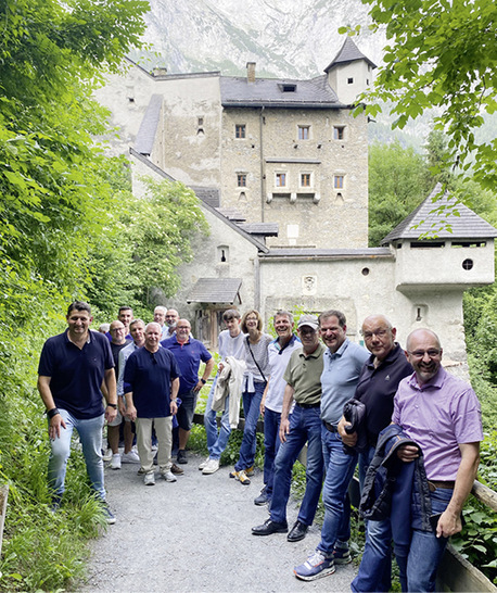 Der Besuch der Burg Hohenwerfen, plus Rittermahl, stand auf dem Programm. - © Foto: Flachglas MarkenKreis GmbH

